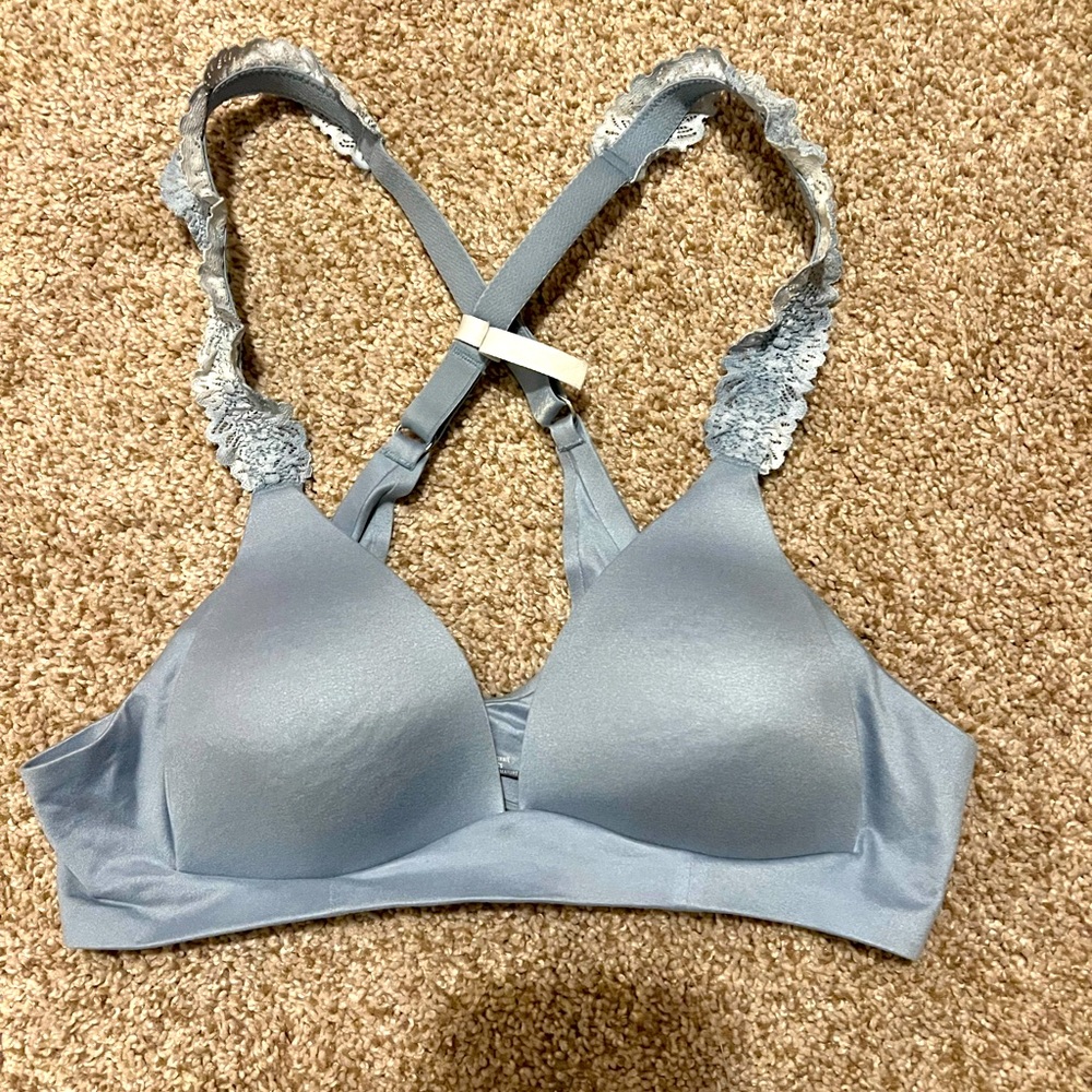 NWOT!! Wireless Bra, light padding. Brand:Aerie. Size: 32A